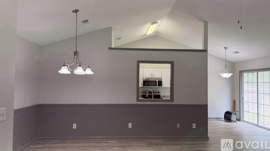5853 Riverside Walk Drive Northeast 3 Beds Single Family Home for Rent - Photo gallery 4