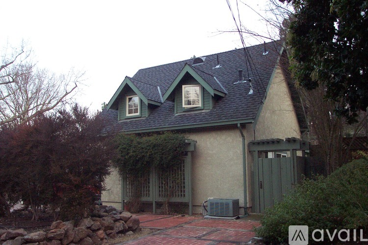 12 Oak Knoll Loop Studio Single Family Home for Rent - Photo gallery 1