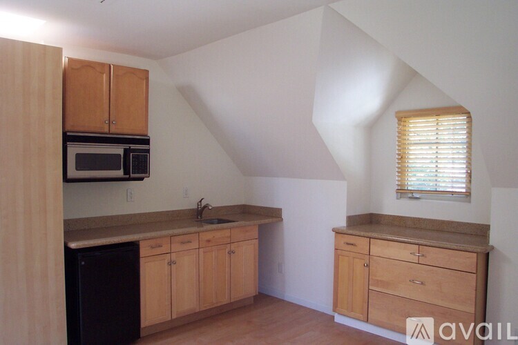 12 Oak Knoll Loop Studio Single Family Home for Rent - Photo gallery 3