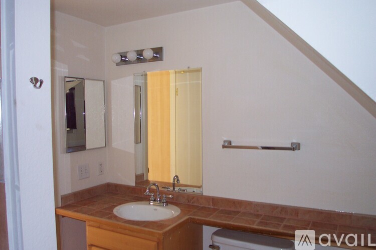 12 Oak Knoll Loop Studio Single Family Home for Rent - Photo gallery 4