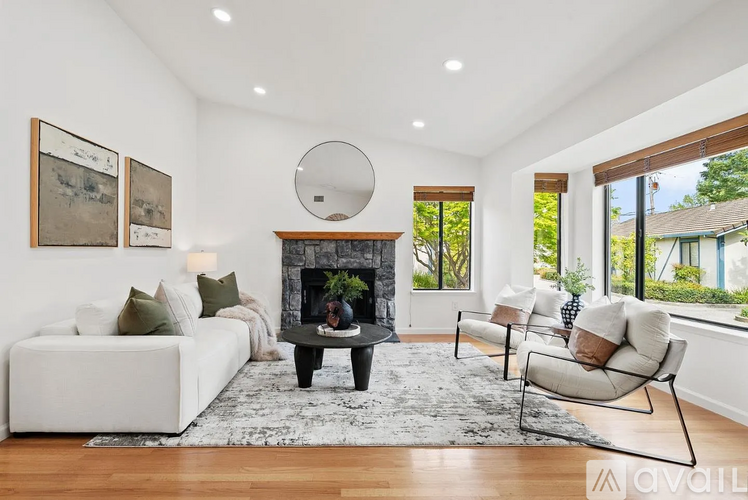 7242 Sharon Dr 3 Beds Single Family Home for Rent - Photo gallery 1