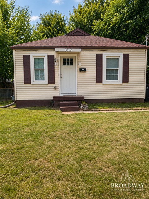 3312 Powell Avenue 3 Beds Apartment for Rent