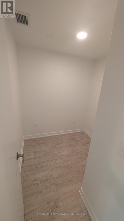 315 - 740 WHITLOCK AVENUE 2 Beds Apartment for Rent