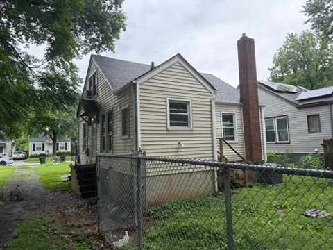 735 Colorado Ave 3 Beds Apartment for Rent
