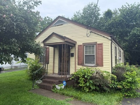 1645 Sale Ave 2 Beds Apartment for Rent