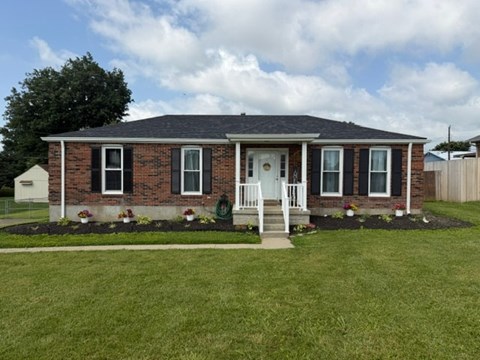 163 Grandview Dr 3 Beds Apartment for Rent