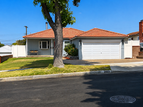 2859 N Brighton Street 4 Beds Apartment for Rent
