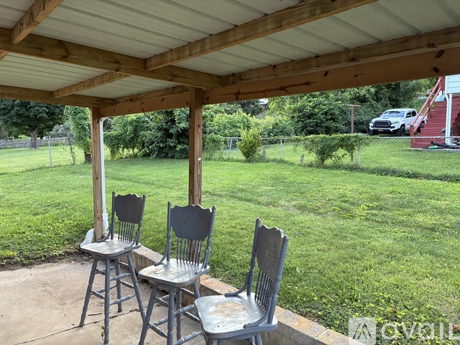 1128 West 4th North Street 3 Beds Single Family Home for Rent - Photo gallery 4