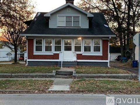219 S 19Th St 2 Beds Apartment for Rent