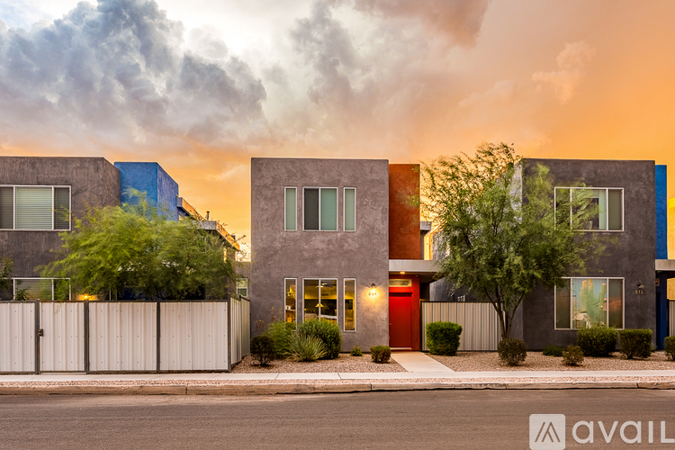 864 East Park Modern Drive 3 Beds Single Family Home for Rent - Photo gallery 2
