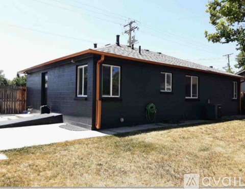 7205 W 1St Ave 3 Beds Apartment for Rent