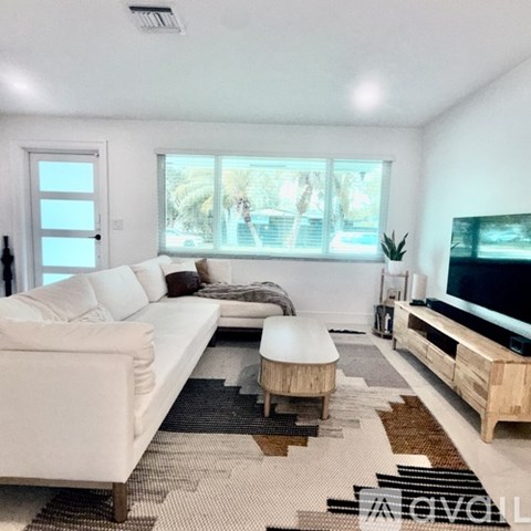 5233 Southwest 95Th Avenue 2 Beds Apartment for Rent
