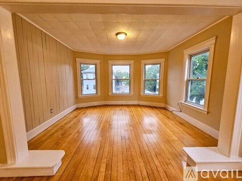 120 Pilgrim Avenue 2 Beds Apartment for Rent
