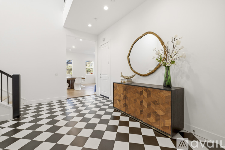 19212 Blackthorn Drive 5 Beds Single Family Home for Rent - Photo gallery 5