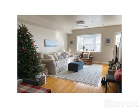 523 Hancock Street 2 Beds Apartment for Rent