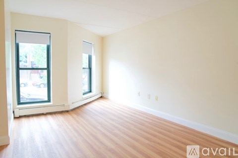 400 Massachusetts Ave 3 Beds Apartment for Rent