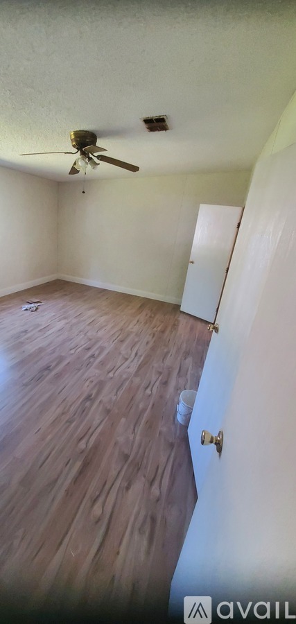4613 Third Avenue 3 Beds Single Family Home for Rent - Photo gallery 3