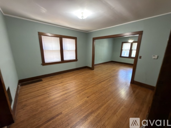 1013 East Gorham Street 2 Beds Apartment for Rent - Photo gallery 1