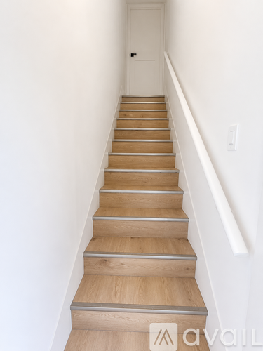 77 Dunne Ave 2 Beds Apartment for Rent - Photo gallery 3