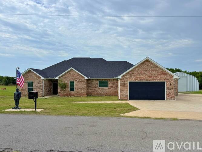 8 Gilbert Rd 4 Beds Single Family Home for Rent - Photo gallery 1