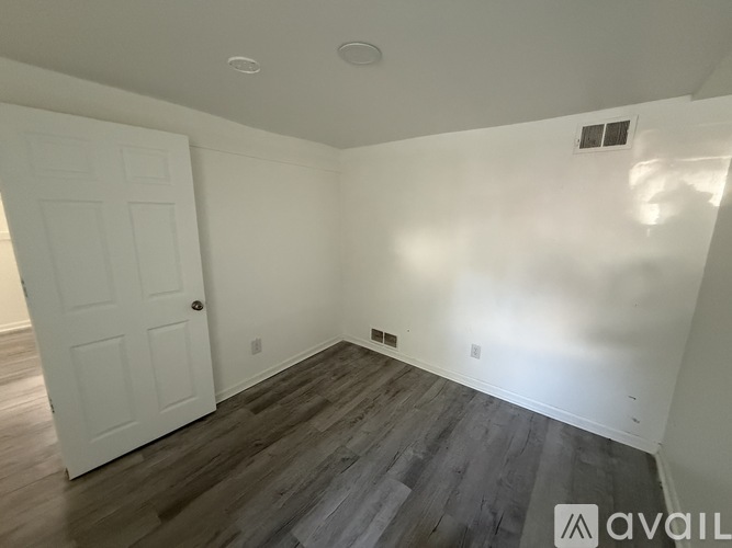 Rein Ave 1 Apartment for Rent - Photo gallery 4