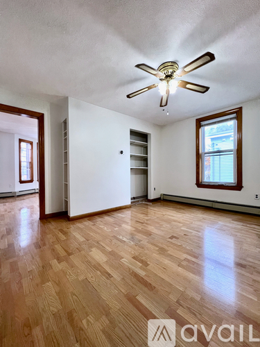 312 Washington St 2 Beds Apartment for Rent - Photo gallery 3
