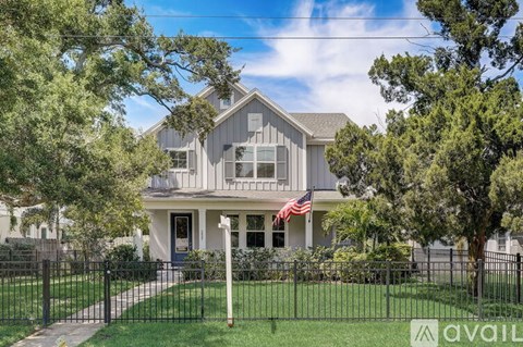 5037 12Th Avenue North 4 Beds Apartment for Rent