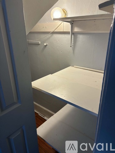 1921 Catalpa Street 1 Single Family Home for Rent - Photo gallery 5