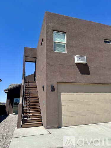 2116 O'Keefe Avenue Southeast 1 Apartment for Rent - Photo gallery 1