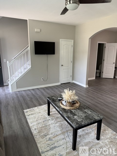 8662 Thomas Road 3 Beds Apartment for Rent