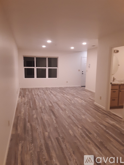 2445 Newburg Rd 2 Beds Apartment for Rent - Photo gallery 3