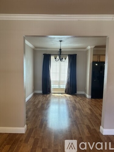 12214 W Saratoga Ave 4 Beds Single Family Home for Rent - Photo gallery 3