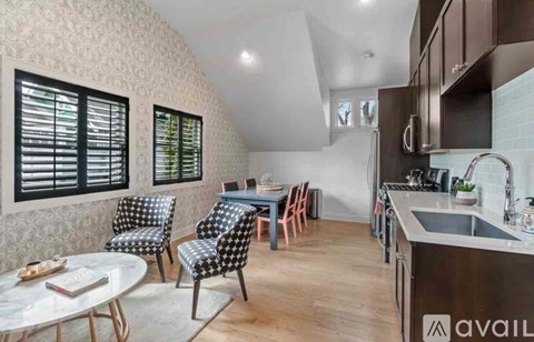 4622 Northeast 10Th Avenue 2 Beds Apartment for Rent