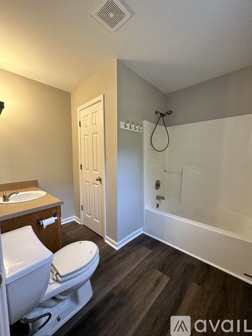 209 Sewell Rd 3 Beds Single Family Home for Rent - Photo gallery 5