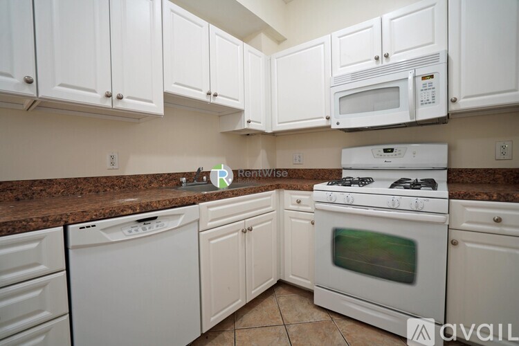 53 Ashford St 2 Beds Apartment for Rent - Photo gallery 1