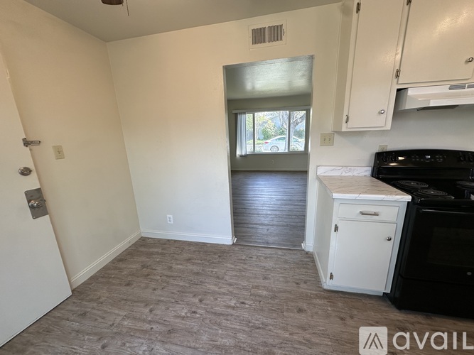114 Erma Ave 2 Beds Townhouse for Rent - Photo gallery 5