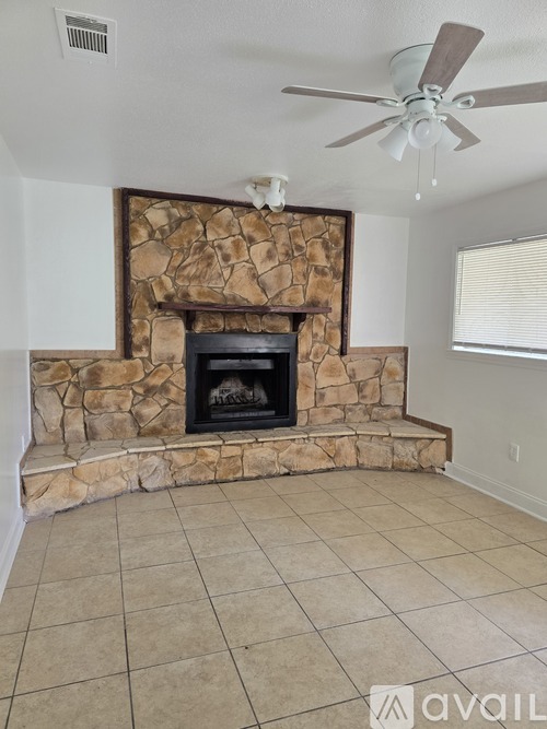 4811 Lancelot Dr 4 Beds Single Family Home for Rent - Photo gallery 2