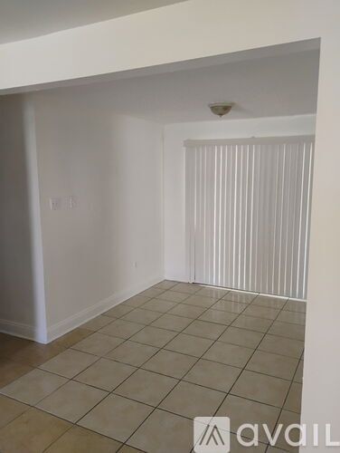 4811 Lancelot Dr 4 Beds Single Family Home for Rent - Photo gallery 3