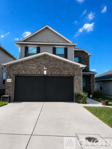 10419 Salitrillo Bend 3 Beds Single Family Home for Rent - Photo gallery 3