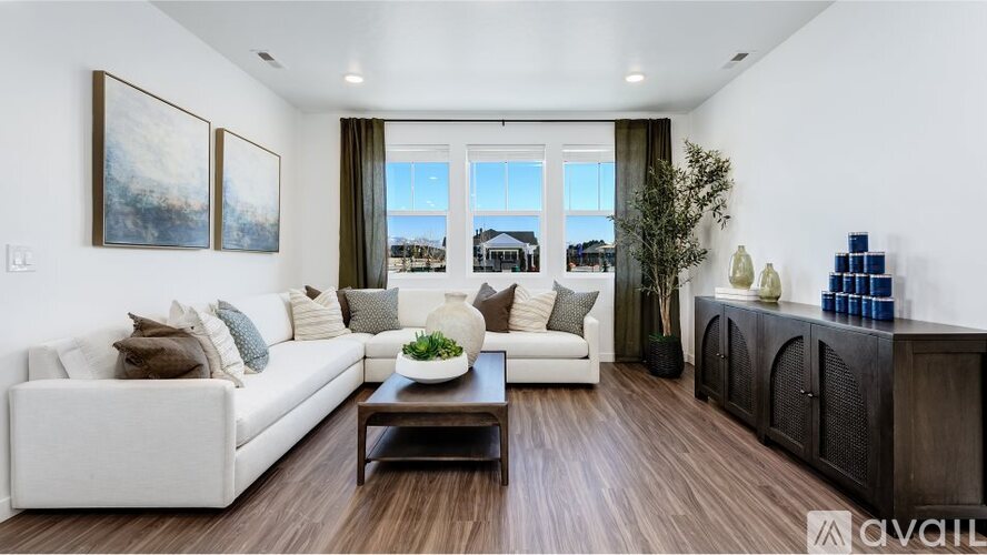 W Flint Dr 4 Beds Townhouse for Rent - Photo gallery 2