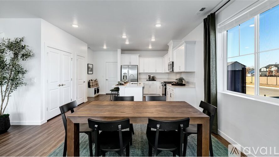 W Flint Dr 4 Beds Townhouse for Rent - Photo gallery 3