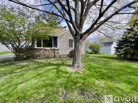 315 E Cowan Ave 3 Beds Apartment for Rent
