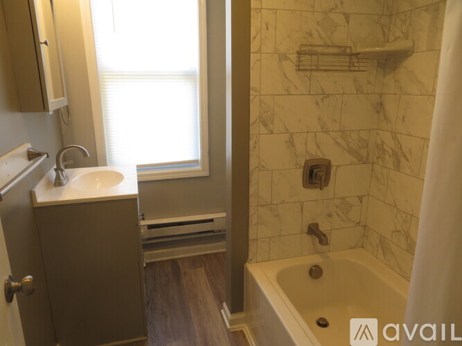 203 Main Street 2 Beds Apartment for Rent - Photo gallery 5