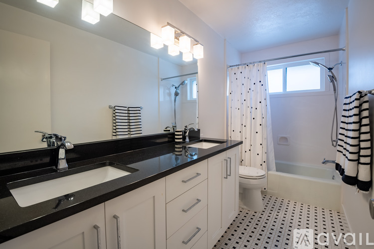 1692 South 550 West 4 Beds Single Family Home for Rent - Photo gallery 4
