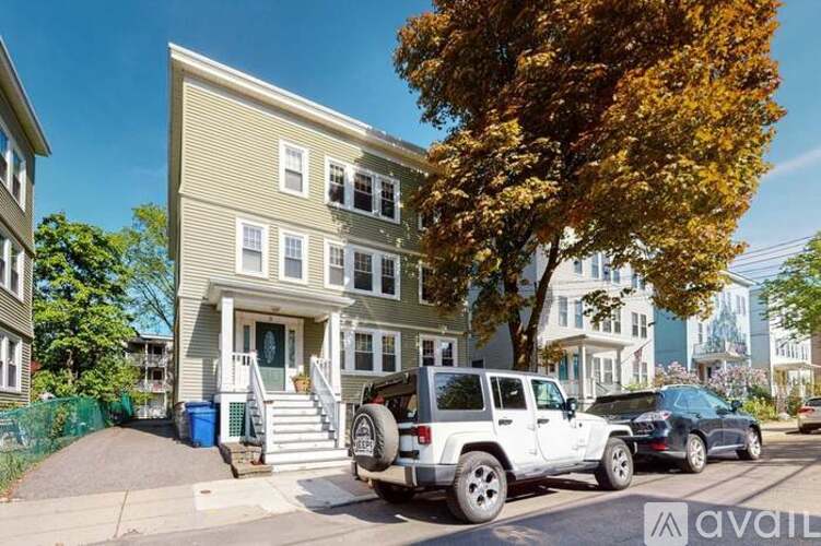 71 Beechcroft Street 3 Beds Condo for Rent - Photo gallery 1