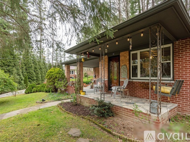 108 Virginia Avenue 2 Beds Single Family Home for Rent - Photo gallery 1