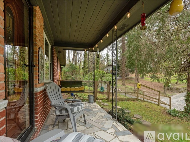 108 Virginia Avenue 2 Beds Single Family Home for Rent - Photo gallery 2