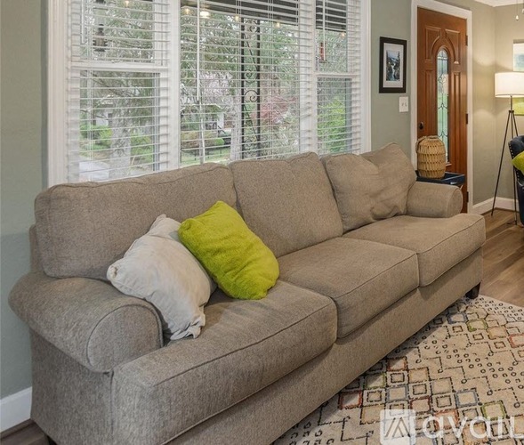 108 Virginia Avenue 2 Beds Single Family Home for Rent - Photo gallery 5
