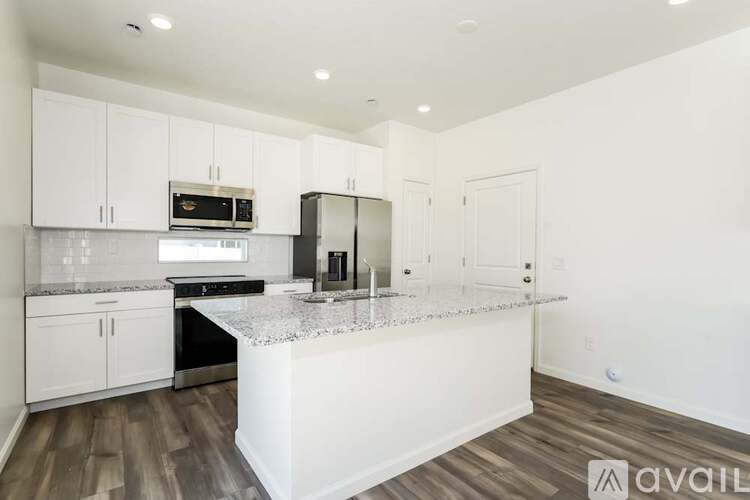451 E Kanab Creek Dr 3 Beds Single Family Home for Rent - Photo gallery 2
