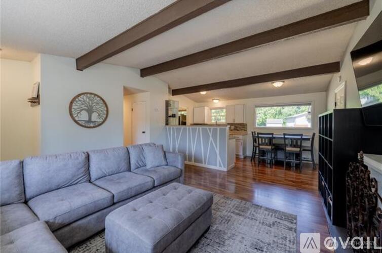 20508 64th Drive Northeast 3 Beds Single Family Home for Rent - Photo gallery 4